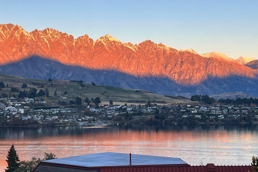 Lakeview Home Retreat At Queenstown Hill 외부 사진